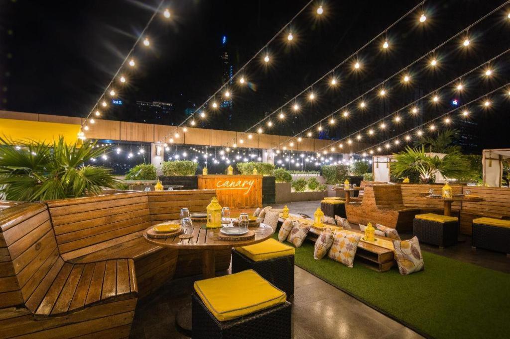 F1 Hotel Manila Taguig Exterior photo